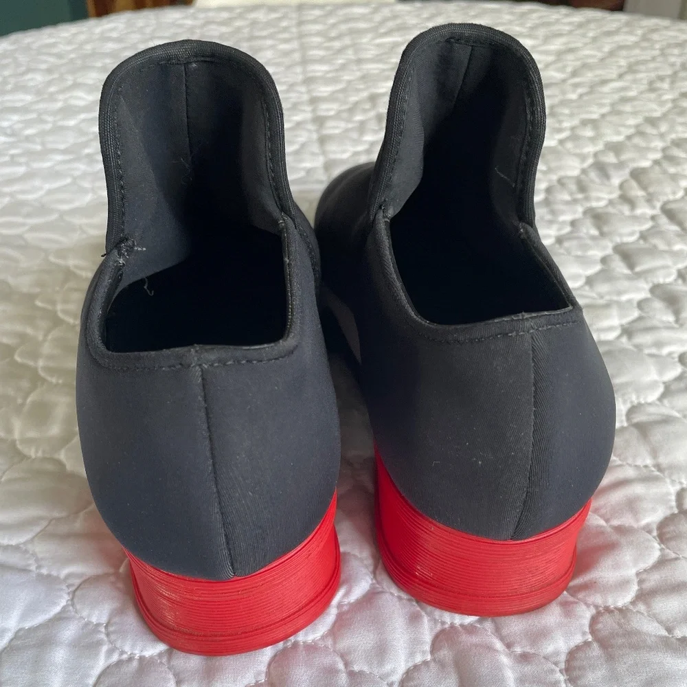 iRi WES‎ I Black Red Low Top Sneaker Women's Size 39 (US 9)